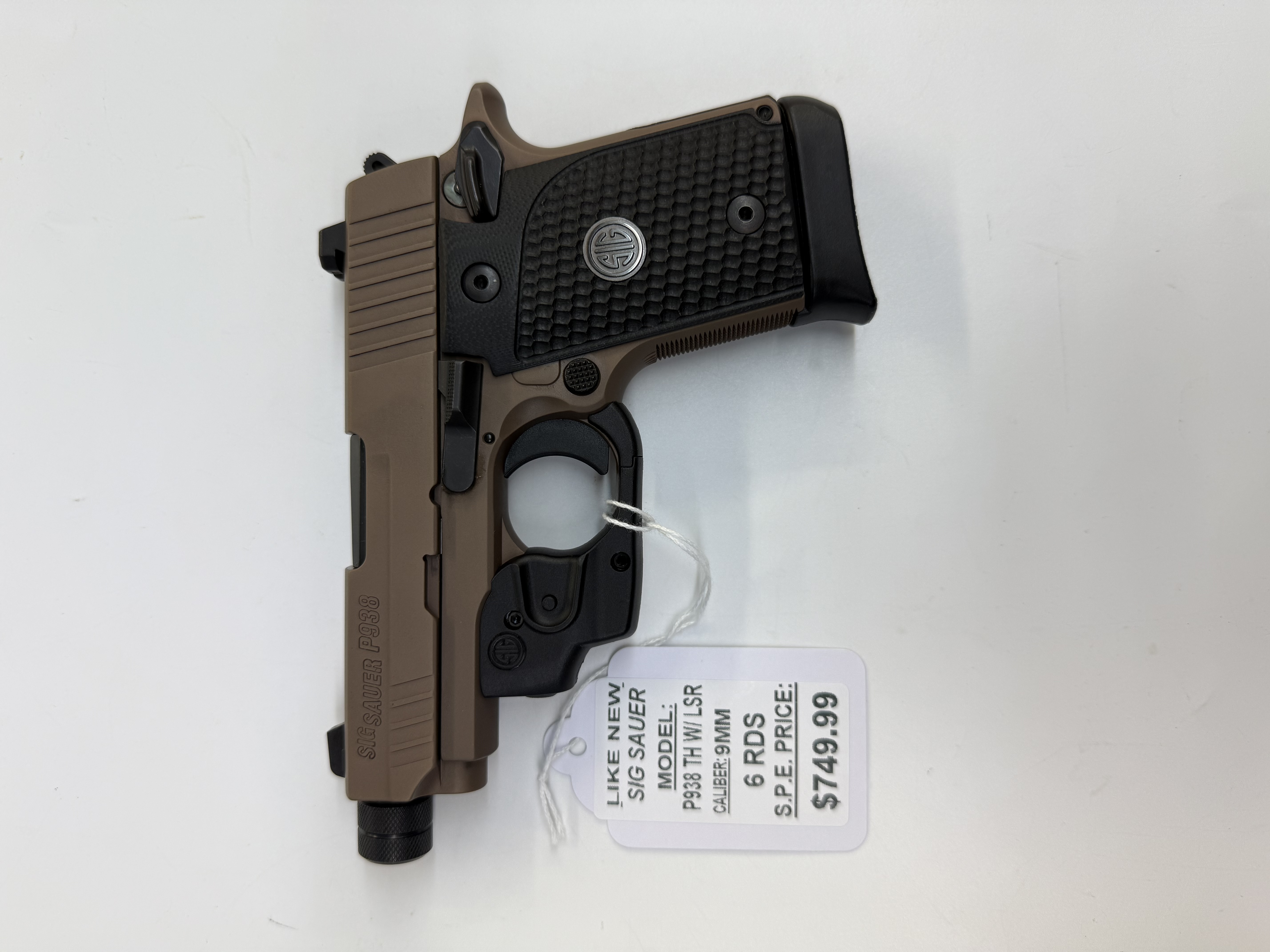 P938 TB W/ LASER (LIKE NEW)