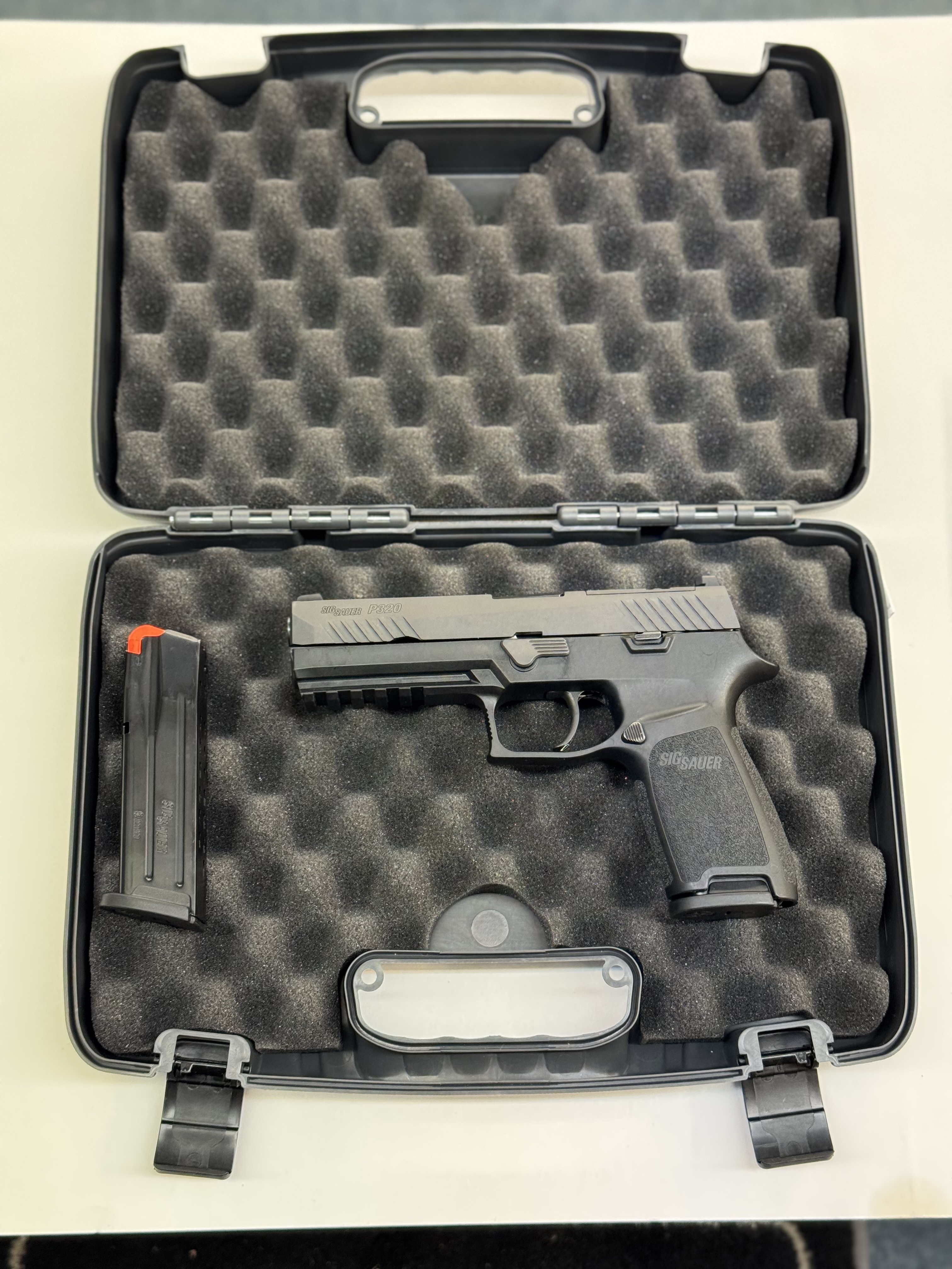 P320 F 9MM 2 MAGS (USED)