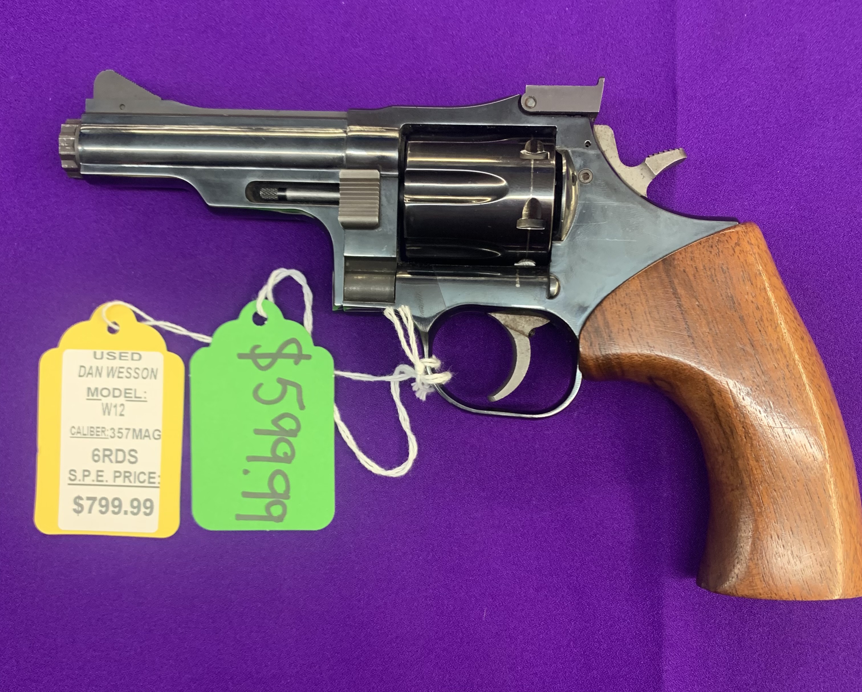 DAN WESSON W12 (USED) W/ BIANCHI CASE